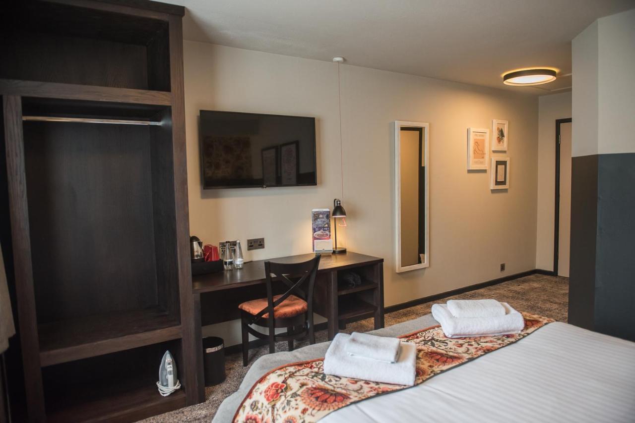 Cat & Lion Country Pub And Hotel Warrington  Ngoại thất bức ảnh