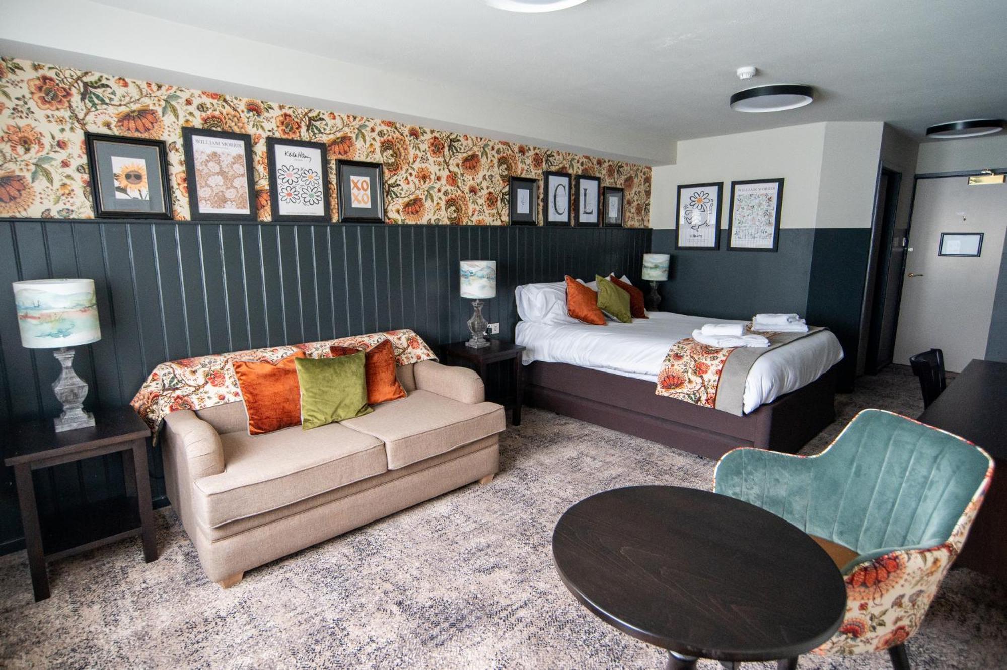 Cat & Lion Country Pub And Hotel Warrington  Ngoại thất bức ảnh