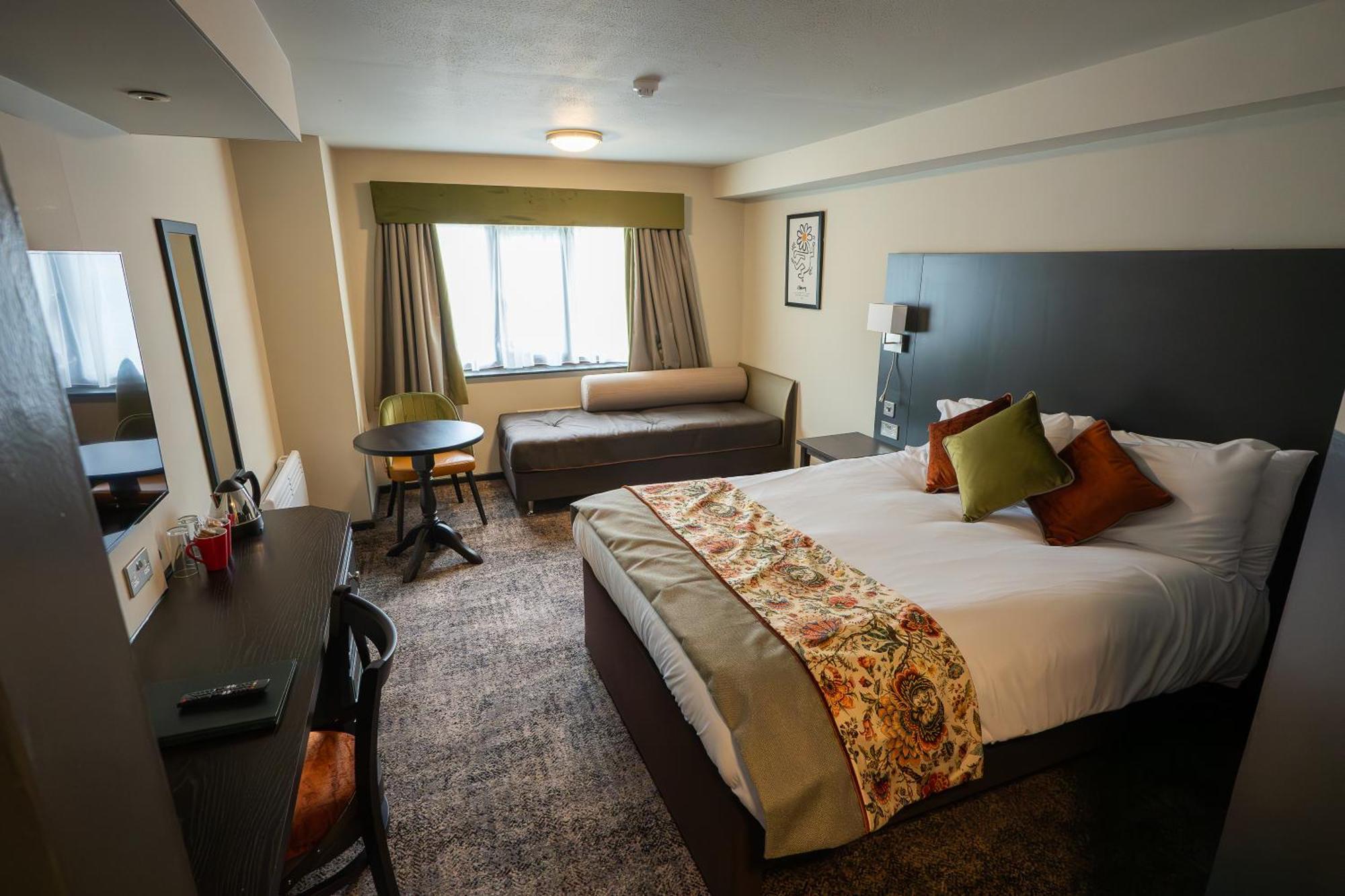 Cat & Lion Country Pub And Hotel Warrington  Ngoại thất bức ảnh